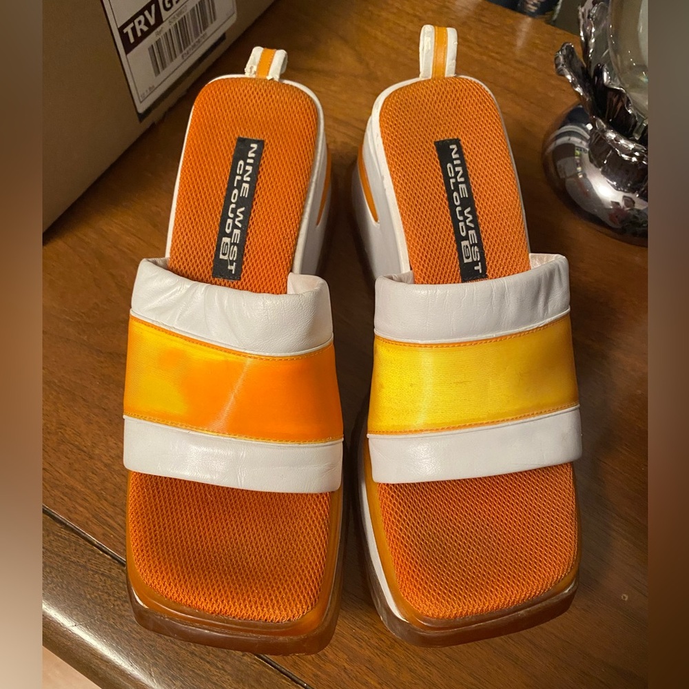 Vintage orange Nine West platform sandal - Picture 2 of 6
